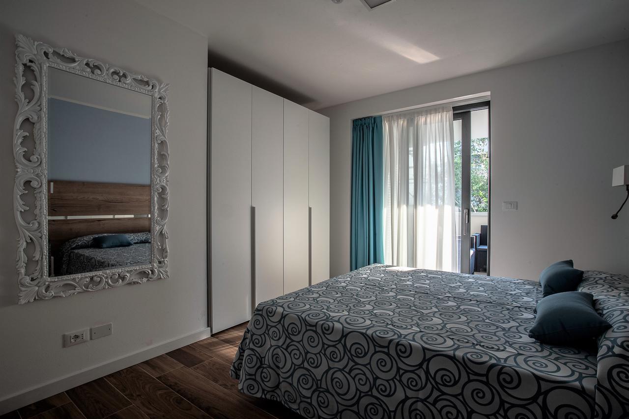 Aparthotel Miramare Grado Bagian luar foto
