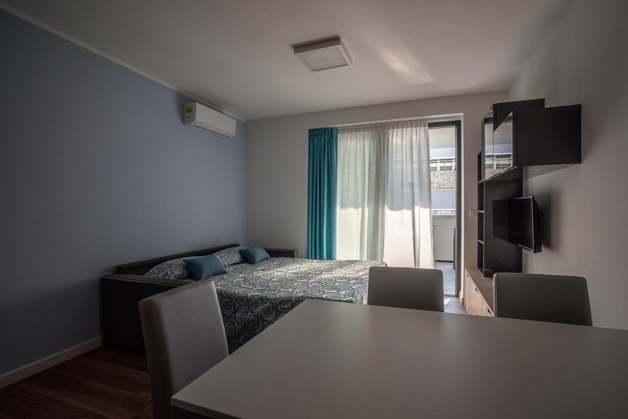 Aparthotel Miramare Grado Bagian luar foto