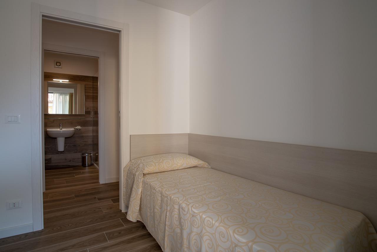 Aparthotel Miramare Grado Bagian luar foto