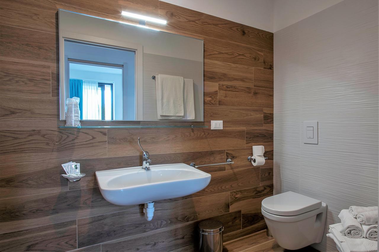 Aparthotel Miramare Grado Bagian luar foto