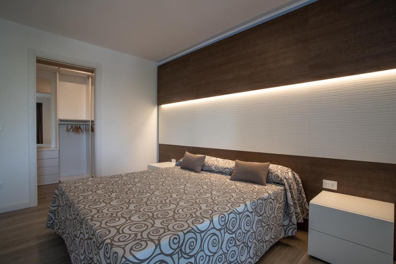 Aparthotel Miramare Grado Bagian luar foto