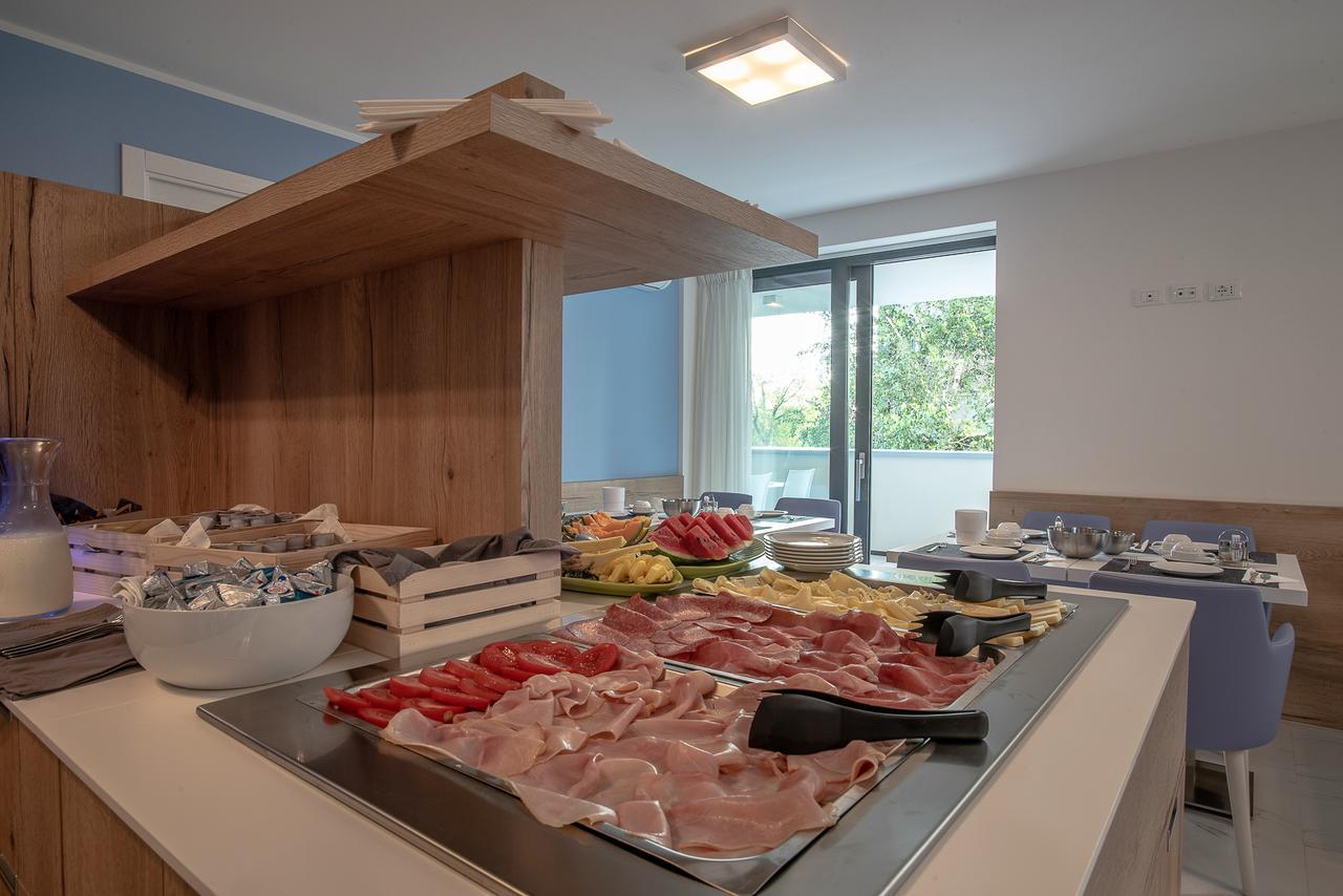 Aparthotel Miramare Grado Bagian luar foto